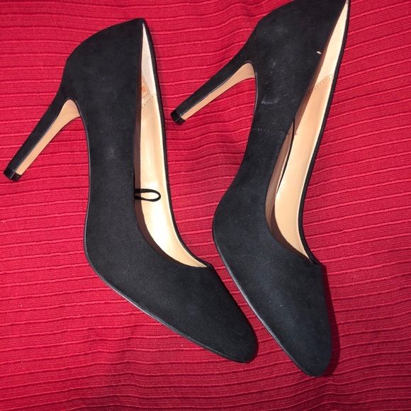 Black suede-like pumps.  Any 3 for $40!! - Picture 2 of 10